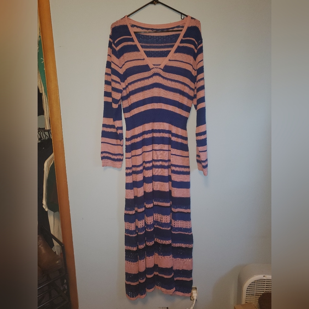 SHEIN Pink and Blue V-Neck Long Sleeve Sweater Dress